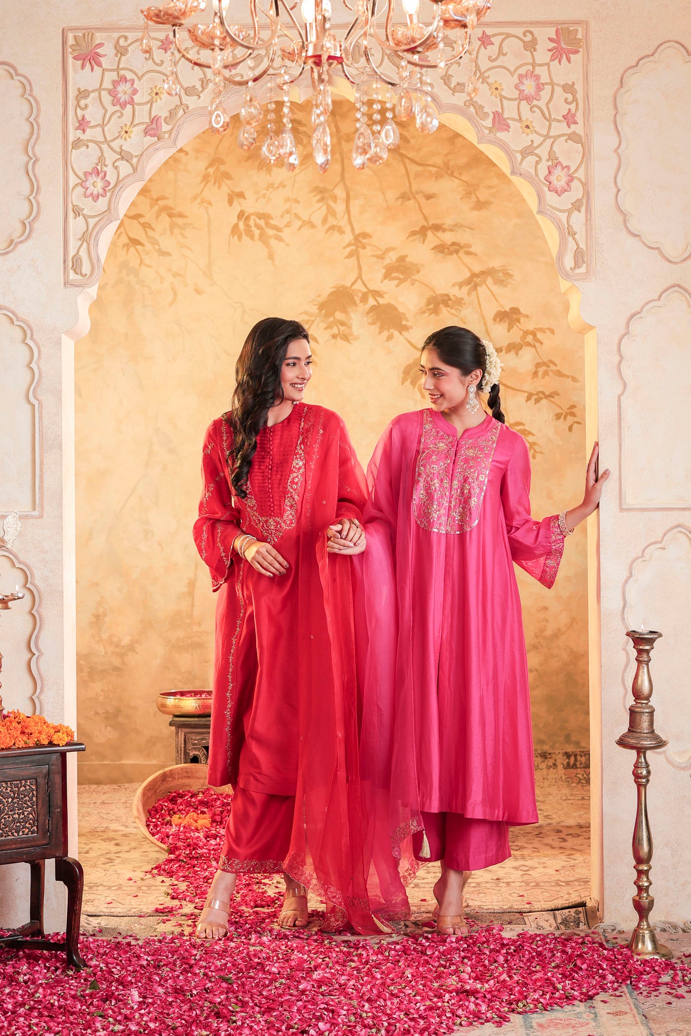 Fuchsia pink kurta set with zari embroidery