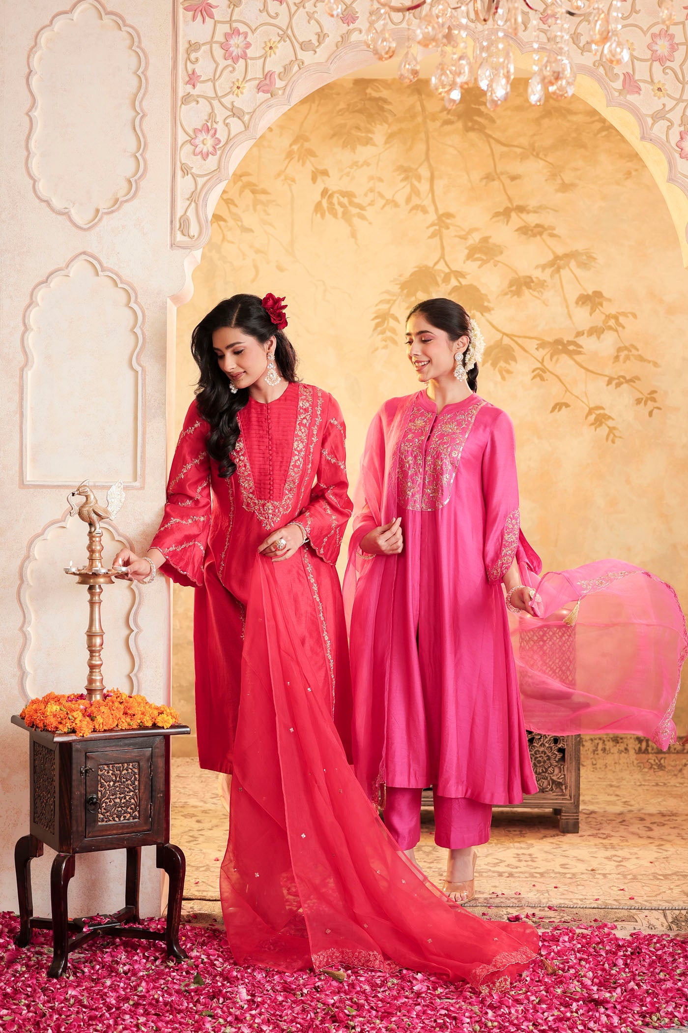 Scarlet red kurta set with floral detailing